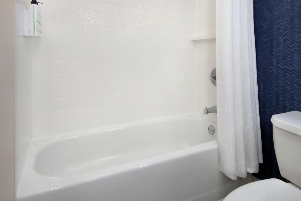 Fairfield Inn by Marriott Rochester Airport